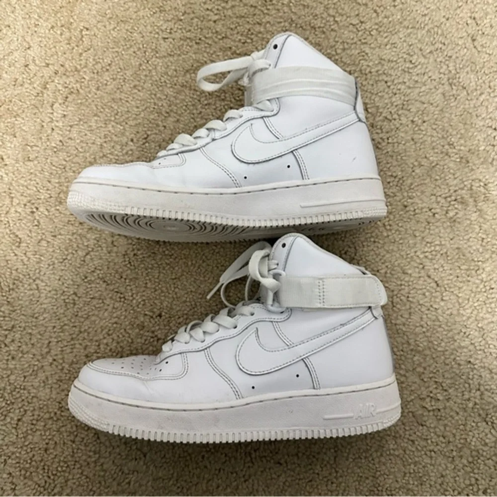 Nike Air Force 1 High '07 Men's Hightop Sneakers Shoe Size 7.5 VGUC‎